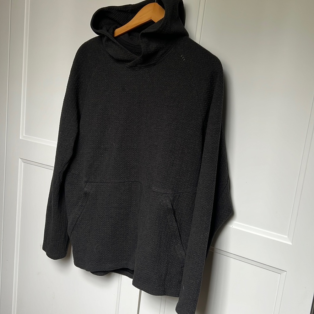 Men’s lululemon hoodie